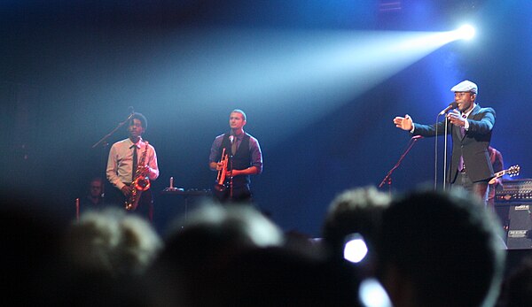 Aloe Blacc with Randal Fisher (saxophone); Chris Bautista (trumpet) live at the NSJ Festival, Rotterdam, July 8, 2012