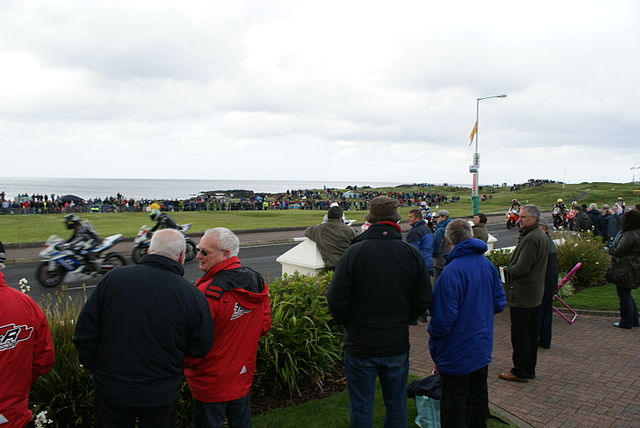 Spectators enjoying the 2009 event.