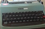 Miniatuur voor Bestand:Olivetti Underwood typewriter.jpg