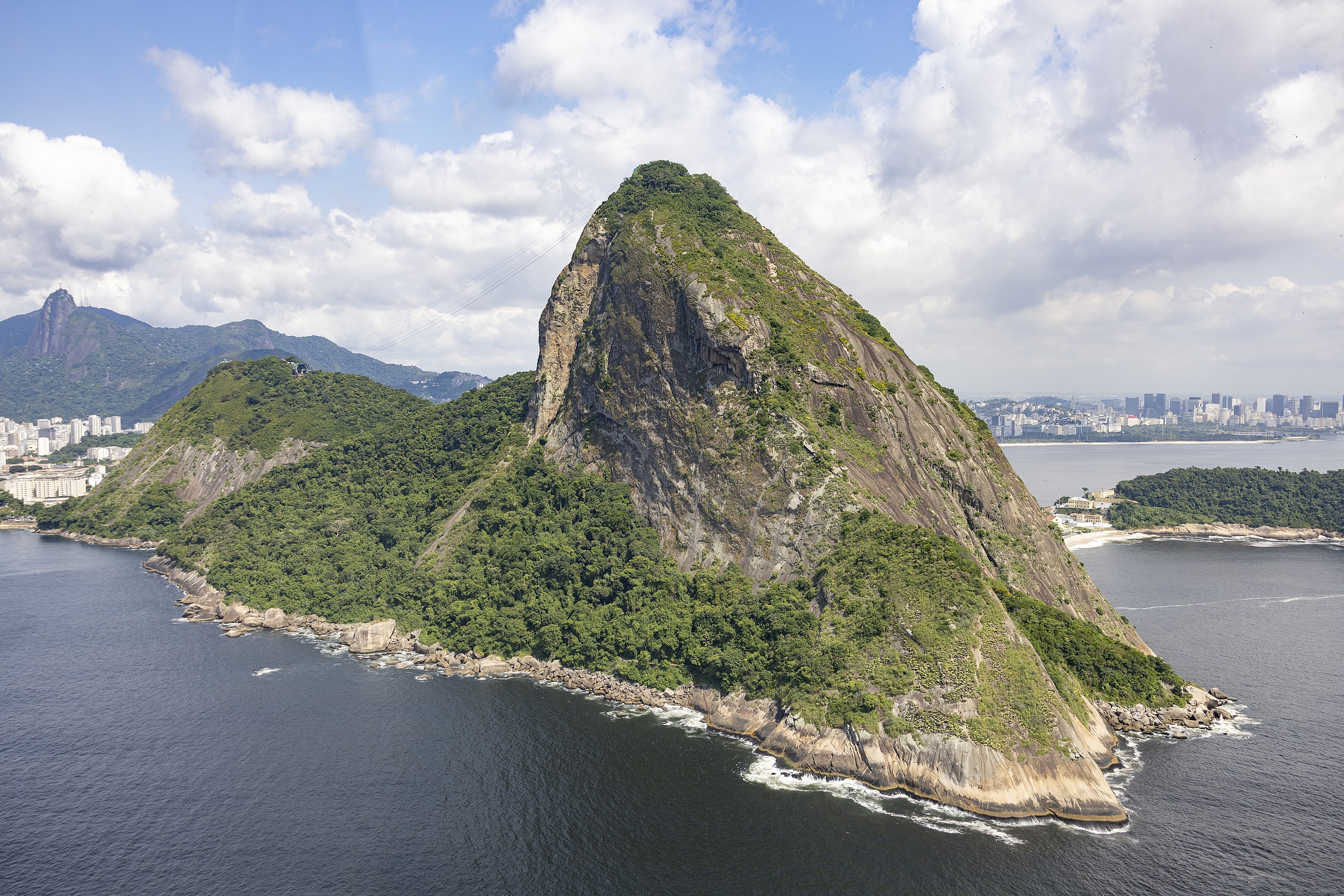 10 Things to KNOW Before Visiting Sugarloaf Mountain, Rio (Pão de Açúcar)