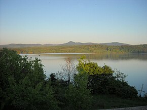 Lacul Tauț