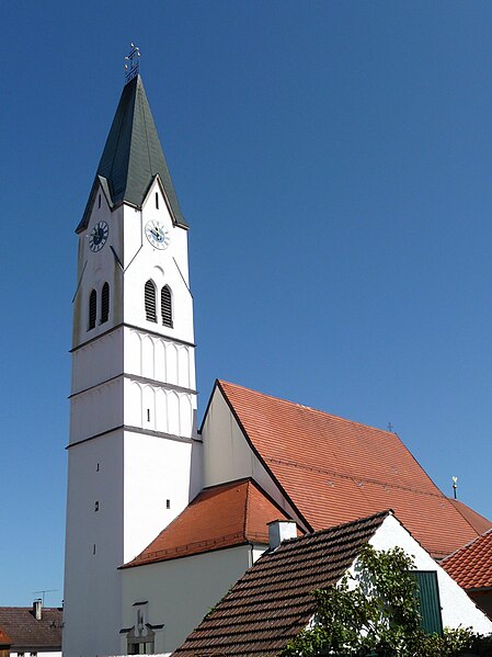 File:Pfarrkirche Pilsting.JPG