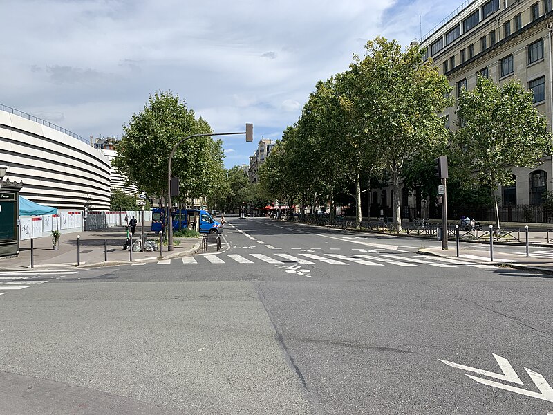 File:Place Porte Molitor - Paris XVI (FR75) - 2021-08-11 - 1.jpg