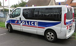 "רנו טראפיק" - ניידת משטרה בצרפת