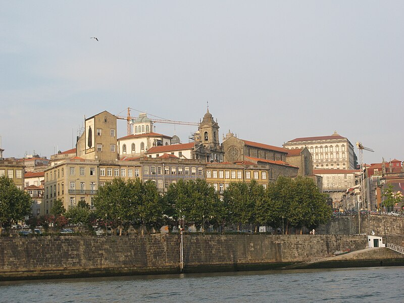 File:Porto, vista da Douro (16).jpg