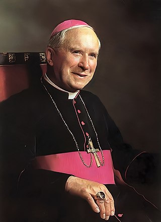 <span class="mw-page-title-main">Marcel Lefebvre</span> French traditionalist Catholic archbishop