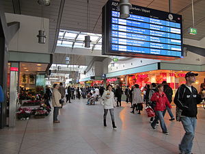 Potsdam Hauptbahnhof: Geschichte, Zugangebot, Literatur