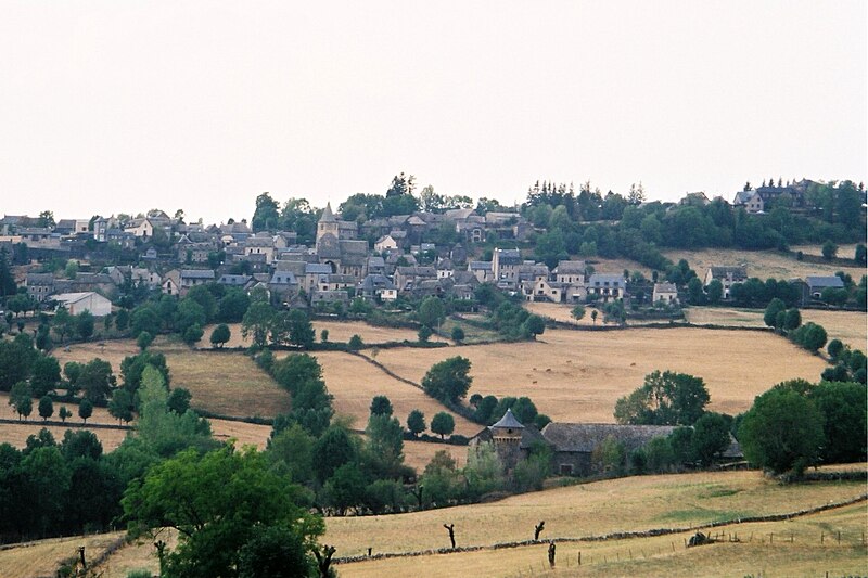 File:Prades d'Aubrac.jpg