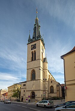 Kostel sv. Štěpána, pohled na věž od jihu