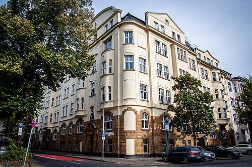 Prinz-Georg-Straße 94–98, Benedikt-Schmittmann-Straße 4