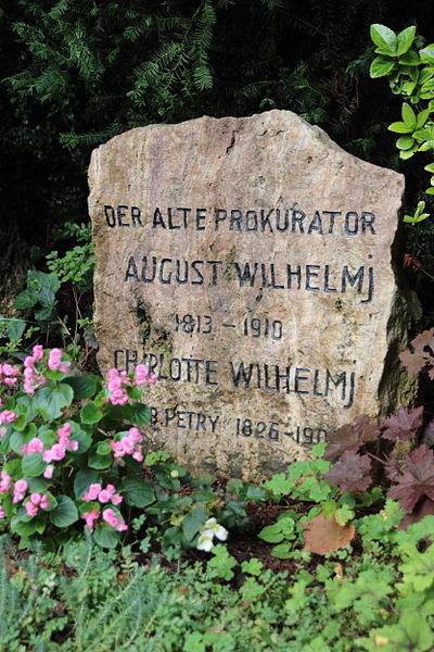 File:Prokurator August Wilhelmj Charlotte Wilhelmj Petry Nordfriedhof Wiesbaden.jpg