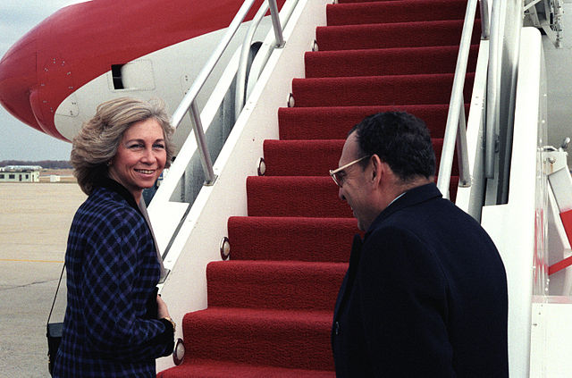 Sofía departing the United States in 1986