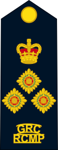 RCMP Assistant Commissioner insignia.svg