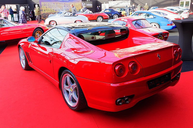 File:RM Sotheby’s 2017 - Ferrari 575 Superamerica - 2005 - 003.jpg