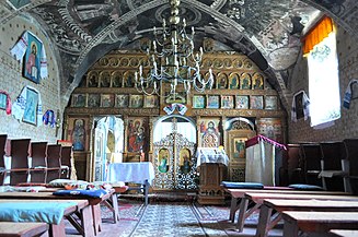 Biserica „Pogorârea Sfântului Duh" (interior)