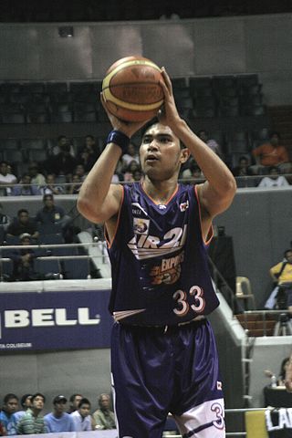 <span class="mw-page-title-main">Ranidel de Ocampo</span> Filipino basketball player