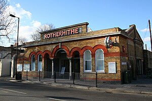 Rotherhithe Station Jan2012.jpg