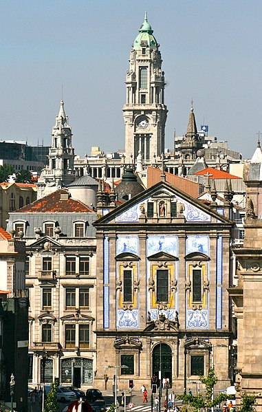 File:Saint Anthonys Church Congregados, Câmara Municipal de Porto (10248678584).jpg