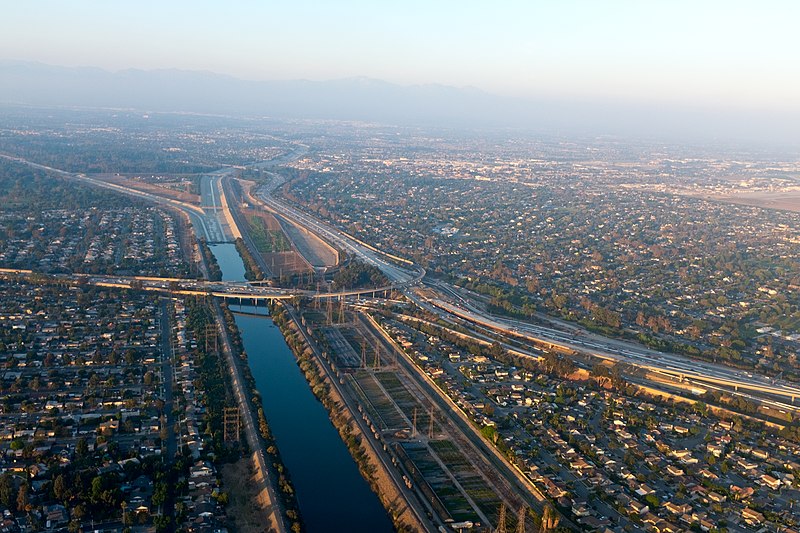 File:San Gabriel River with 605 405 Junction.jpg