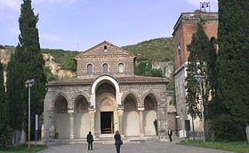 Иллюстративное изображение статьи Basilica of Sant'Angelo in Formis