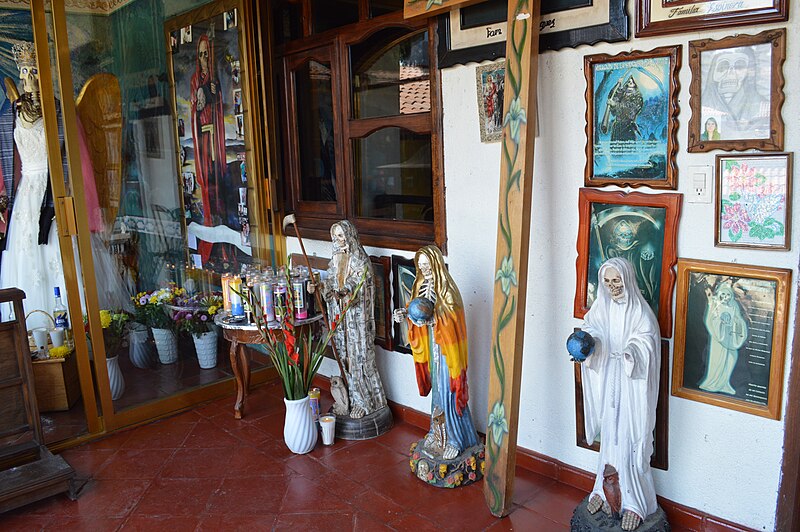 File:SantaMuerteChapitiro035.jpg