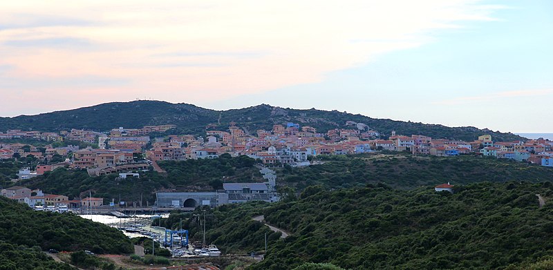 File:Santa Teresa Gallura - Panorama (01).JPG