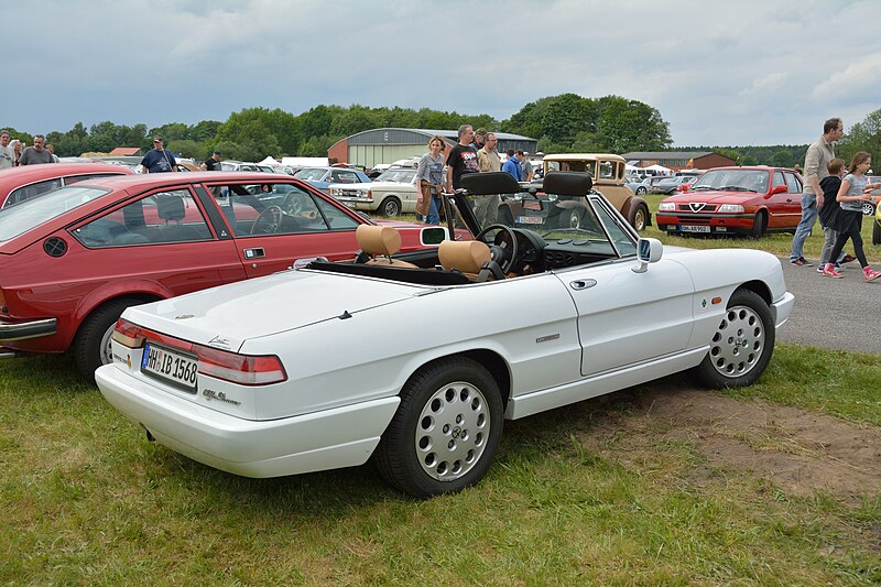 File:Schleswig-Holstein, Hohenlockstedt, Classic Motor Days (2016) NIK 1047.JPG