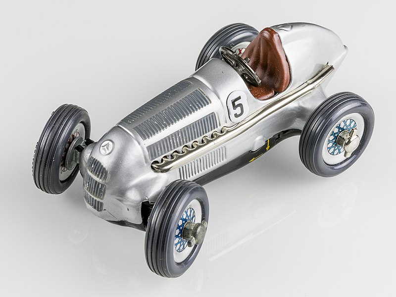 File:Schuco Studio 1050 Mercedes Grand Prix 1936-92541.jpg