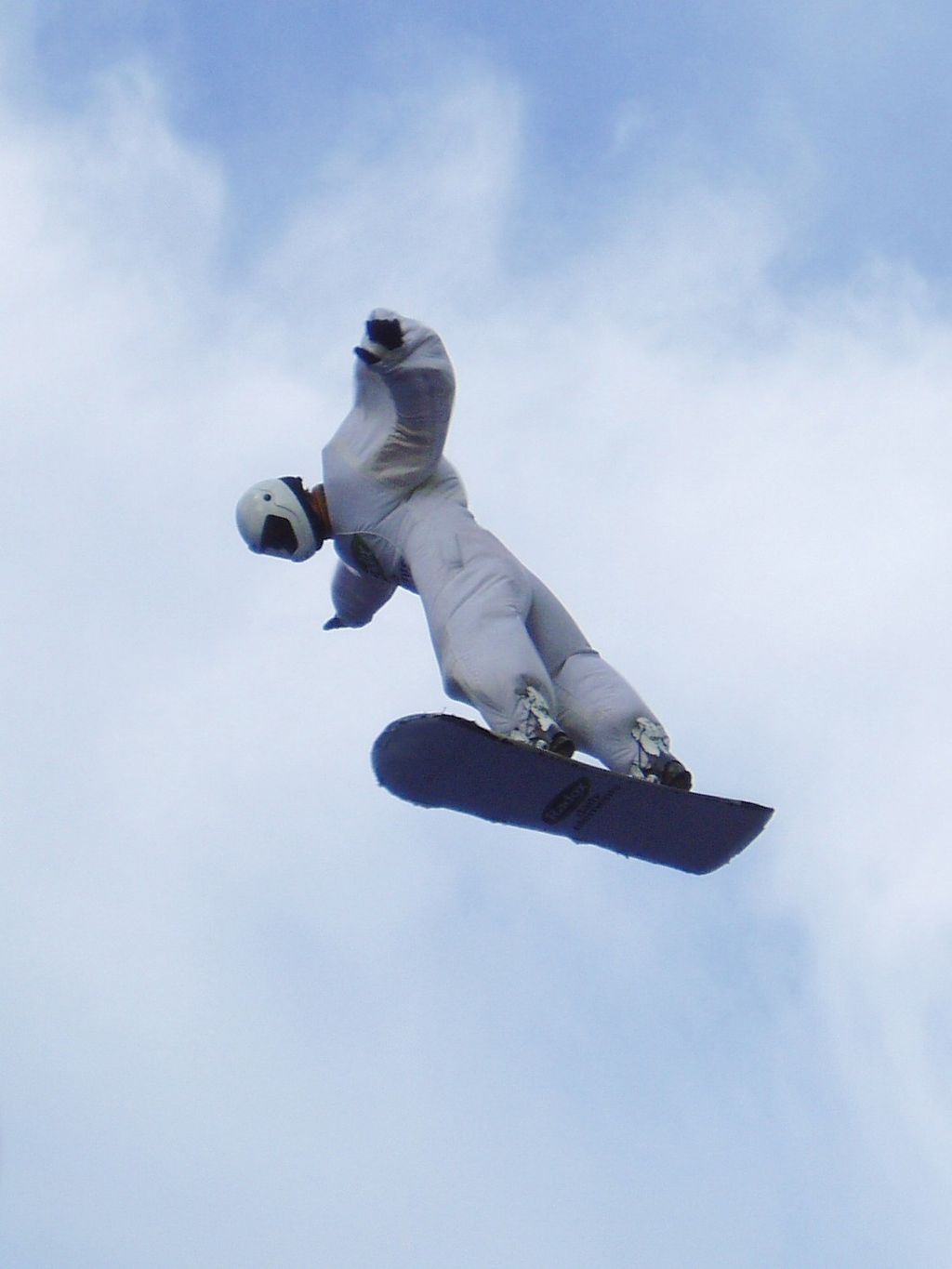 Skydiving in Central London!! cropped