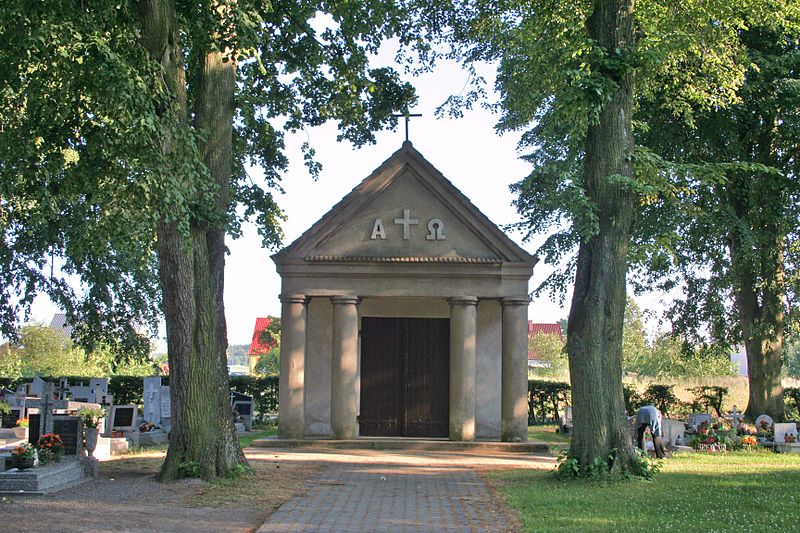 File:Starzyno - Chapel 02.jpg