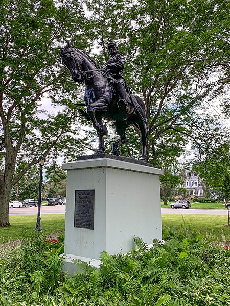 File:Statue of General Daniel Davidson Bidwell, Buffalo, New York.jpg