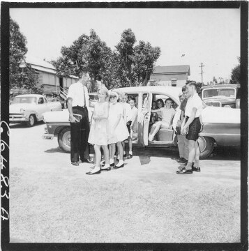 File:Sunday School bus (Ford Customline) 1960s 02.tiff