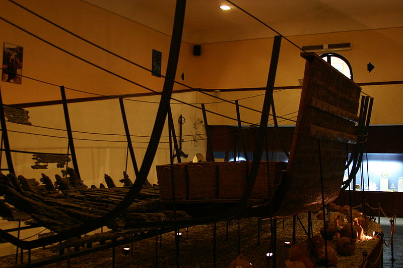 File:Sunk ship at Bodrum's Castle Museum (2).JPG