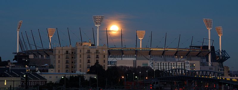 File:Super Moon over The G (9115342076) (3).jpg