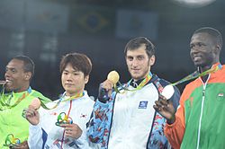 Cha Dong-Min (toinen vasemmalta) Rion olympialaisissa vuonna 2016.