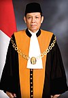 Jumlah hakim agung dalam lingkup mahkamah agung paling banyak