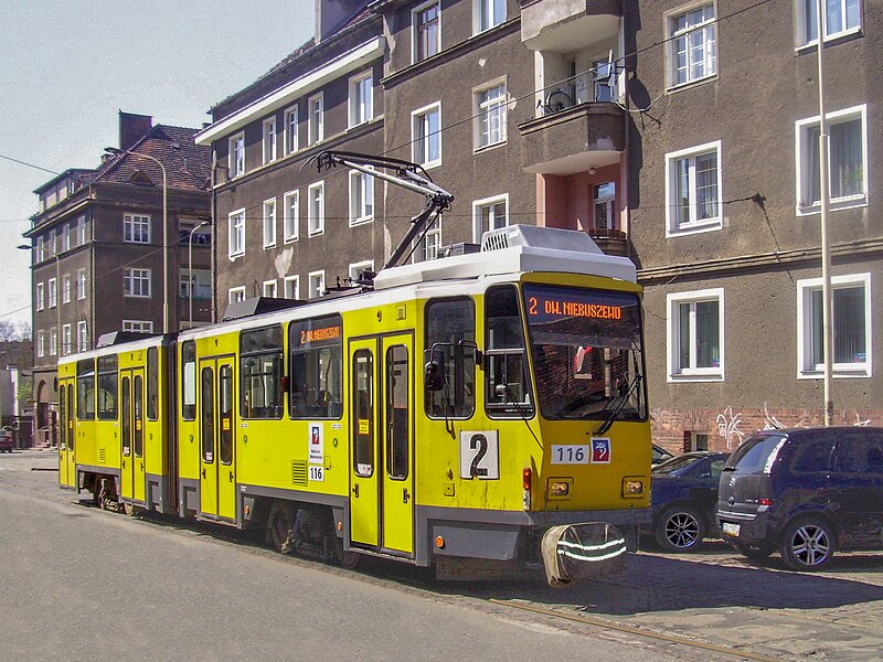 File:Tatra KT4DtM 116, tram line 2, Szczecin, 2010.jpg