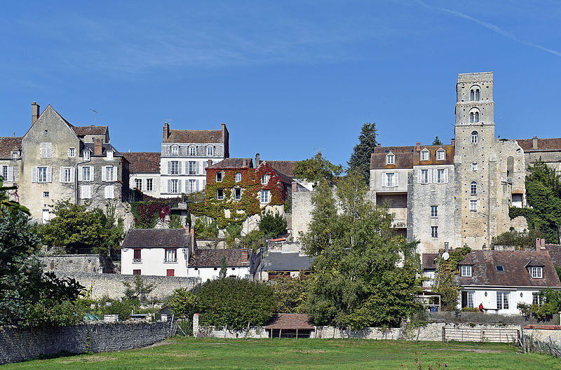 File:Tour-de-Saint-Thugal-à-Château-Landon-DSC 0149.jpg