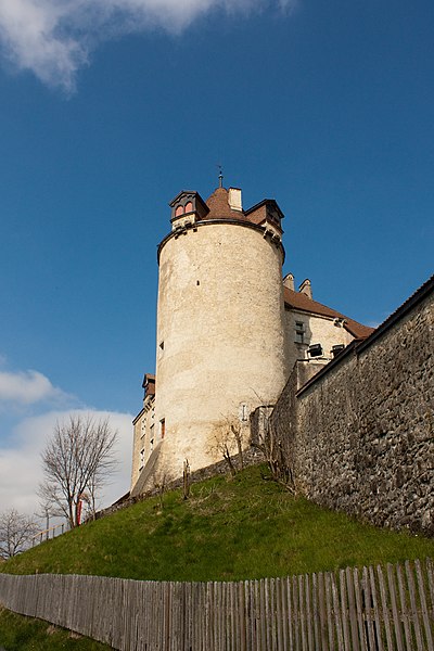 File:Tower of Castle of Gruyères.jpg