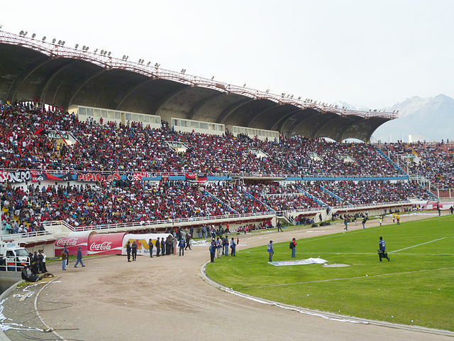 Image: Tribuna Occidente Estadio Virgen de Chapi