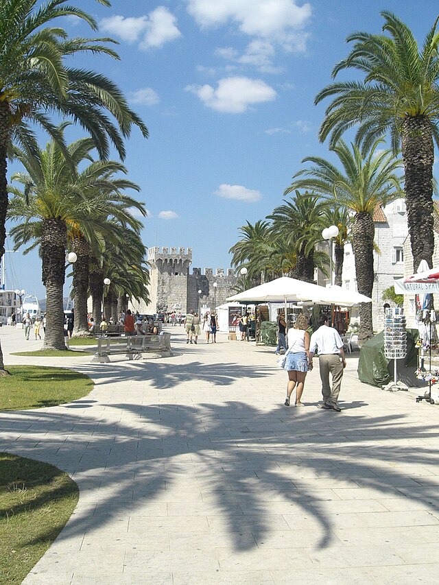 Trogir promenade 061.jpg