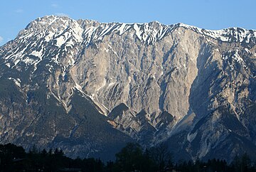 Datei:Tschirgant_aus_dem_Oetztal.jpg