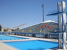 Foto da piscina olímpica.