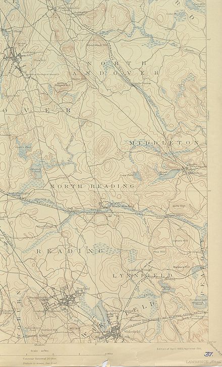 This 1893 USGS topographical map shows the middle regions of the Ipswich River draining left to right, alongside which are the more noticeable railways of yesteryear.