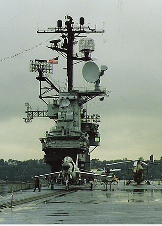 AN/SPS-37 aboard USS Intrepid USS Intrepid island 1989.jpg