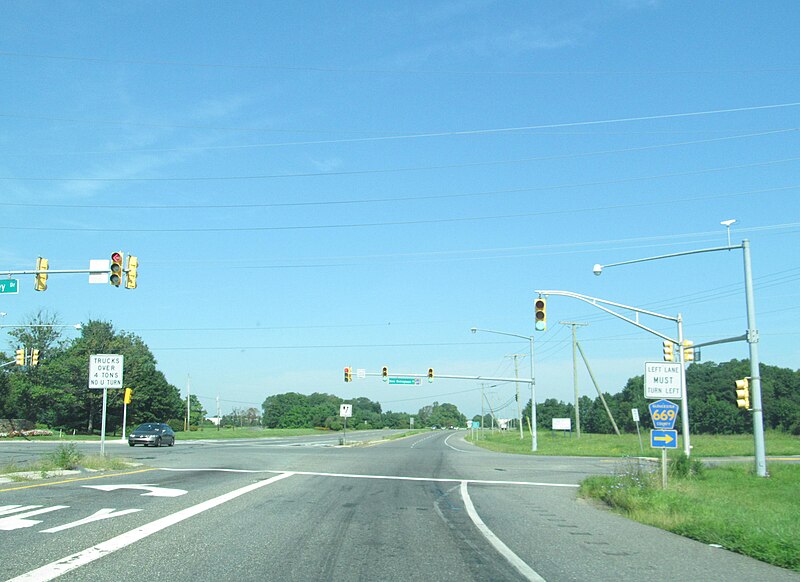 File:US Route 322 - New Jersey - 10451877635.jpg