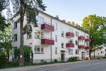 Vägbeskrivningar till Finn Malmgrens väg med kollektivtrafik