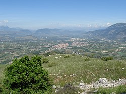 Veduta della Valle Peligna da colle Mitra