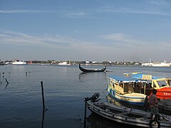 El lago Vembanad se abre al mar en Kochi
