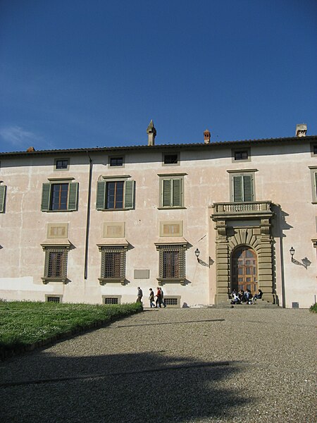 File:Villa Castello Florence Apr 2008 (29).JPG